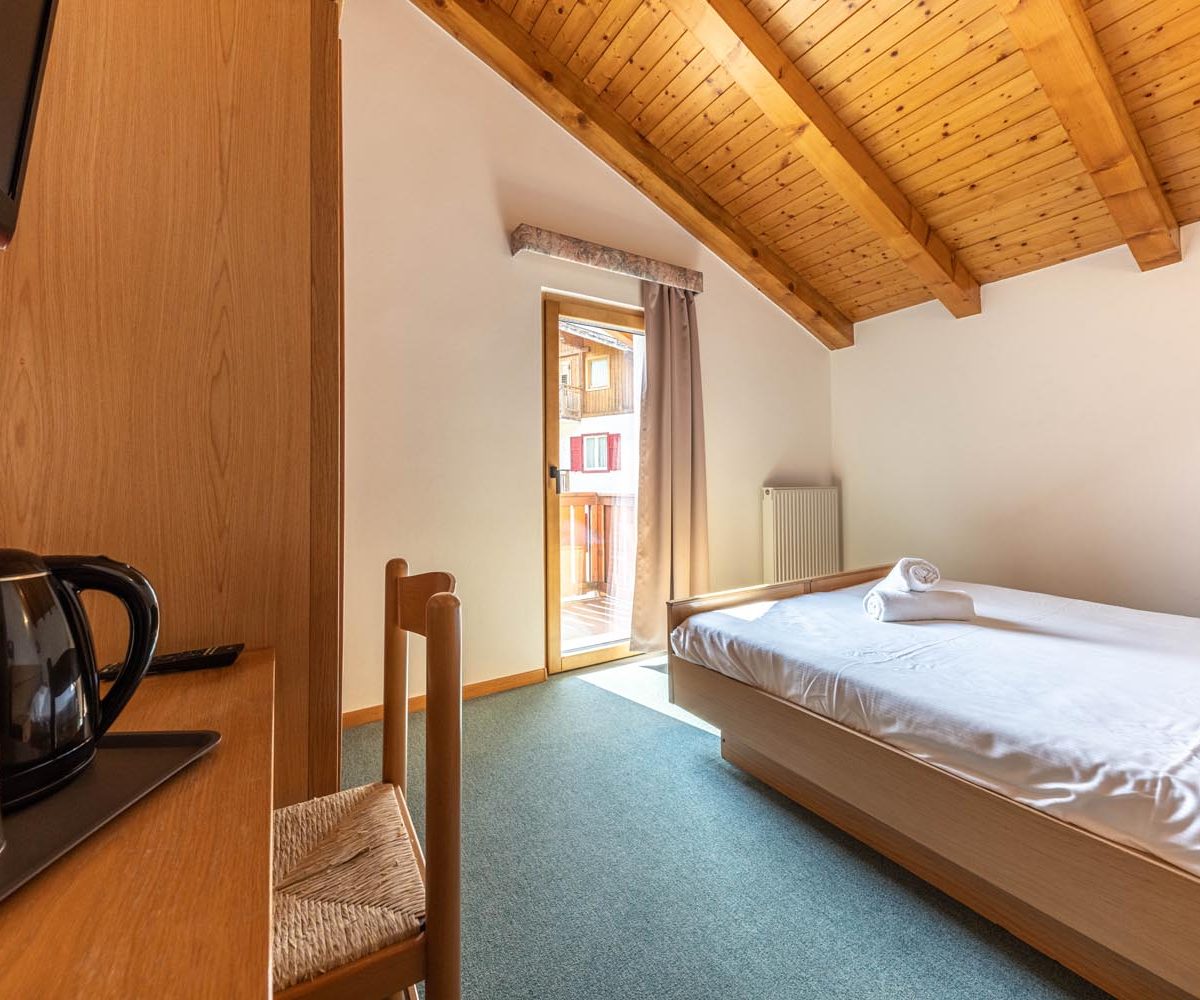 Hotel Laste - foto Dolomites Web1